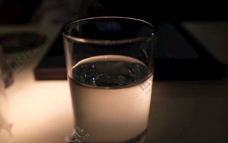 水杯