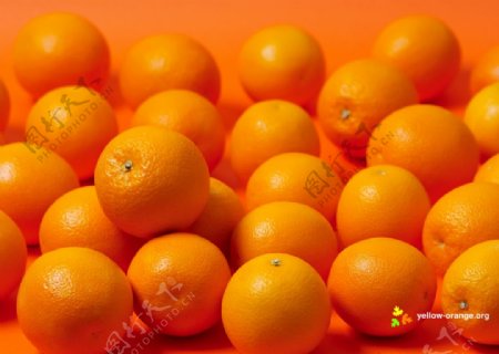 新鲜橙子