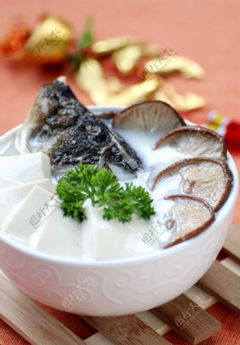 豆腐香菇炖鱼