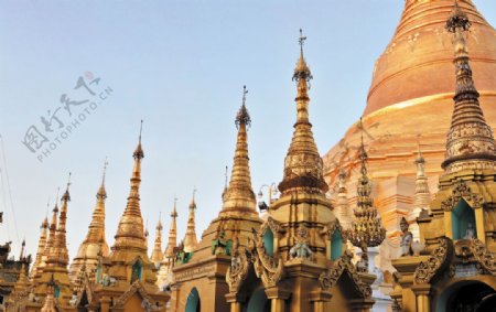 佛塔神圣的城市缅甸宝塔