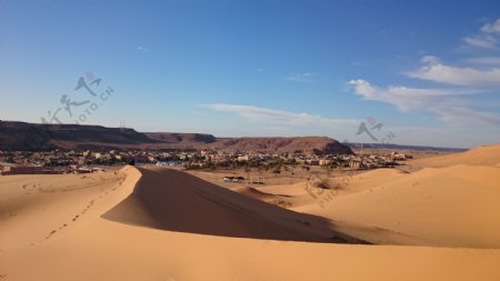 荒凉的沙漠景观