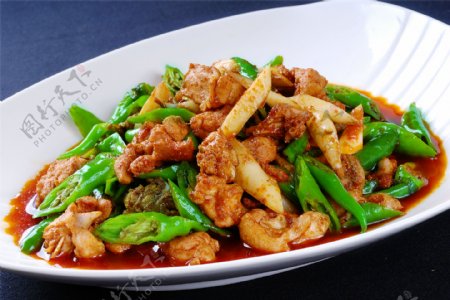 热青椒焖土鸡