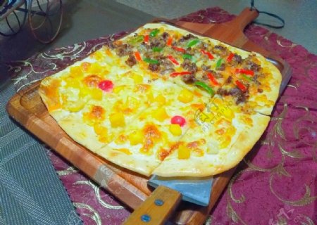 水果牛肉双拼手工披萨
