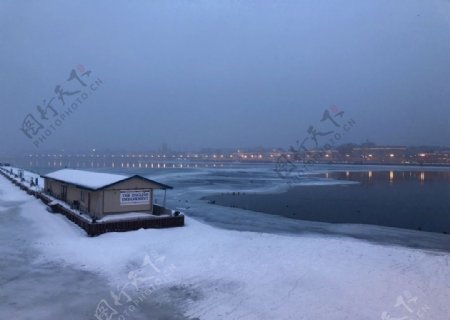 涅瓦河的冬天