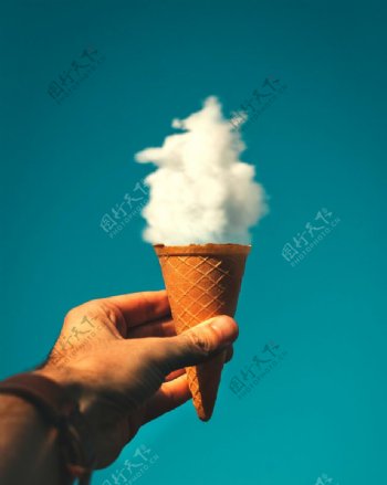 云彩冰淇淋