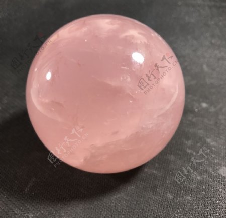 粉水晶球矿石