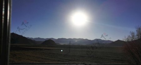 高原牧场日落风景图片