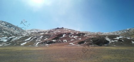 雪山荒野图片