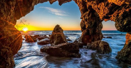 美国马里布岩石海洞穴图片