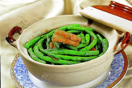 豫菜砂锅香肉豆角图片