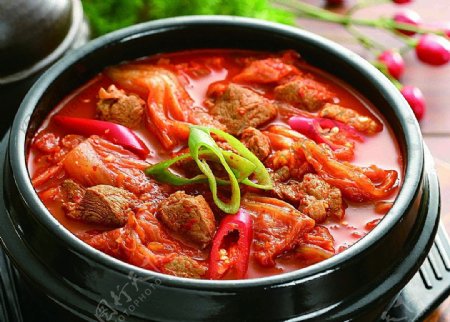 日韩料理泡菜汤图片