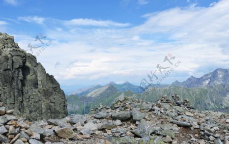 山坡山峰的山脉蓝天景观图片